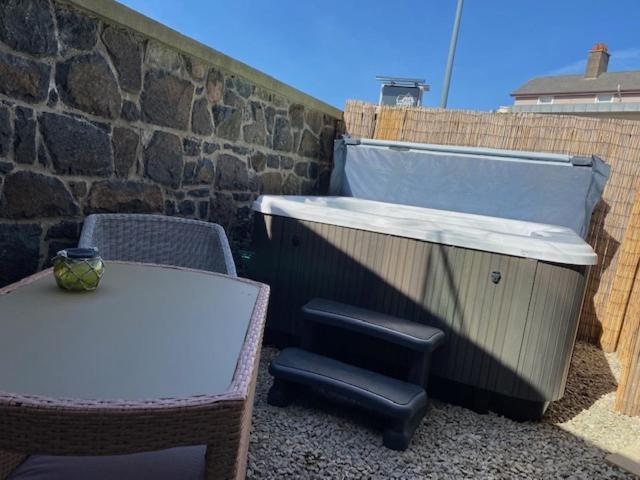 Antrim House Portrush Exterior foto